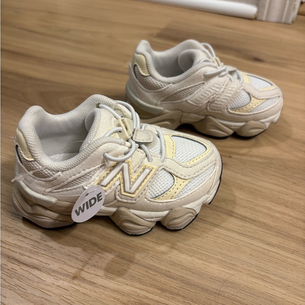 New Balance Toddler 9060 cream in 5.5 Wide